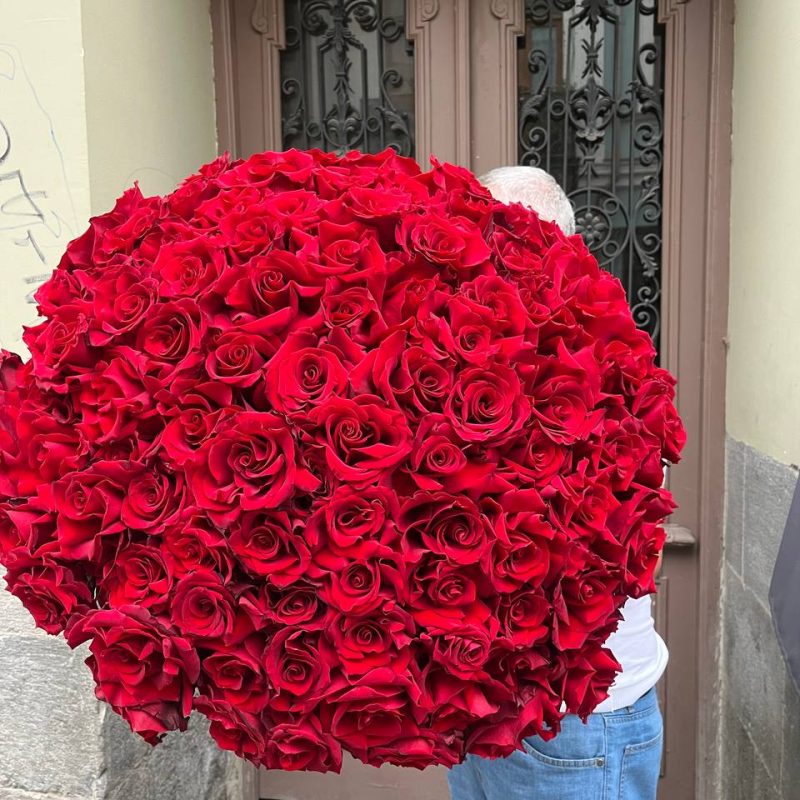 Flowers-40․ By order (from 10 to 100 thousand AMD)